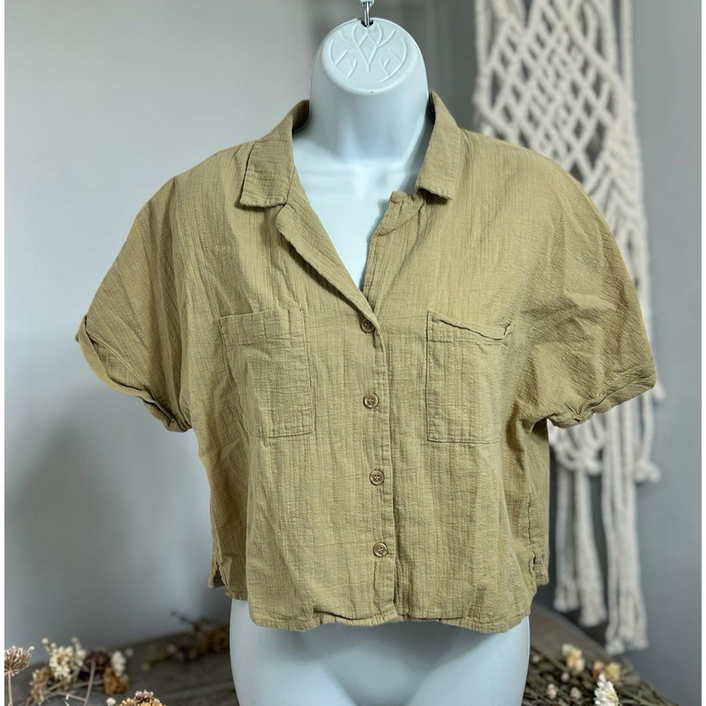 Cotton On Button Up Crop Top Sz Small Tan Short Sleeve Oversized Shirt Blouse
